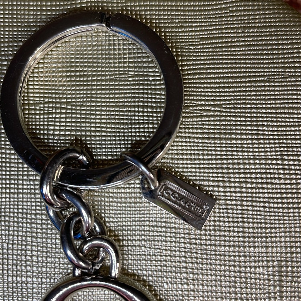 Coach Heart Keychain - Picture 3 of 4